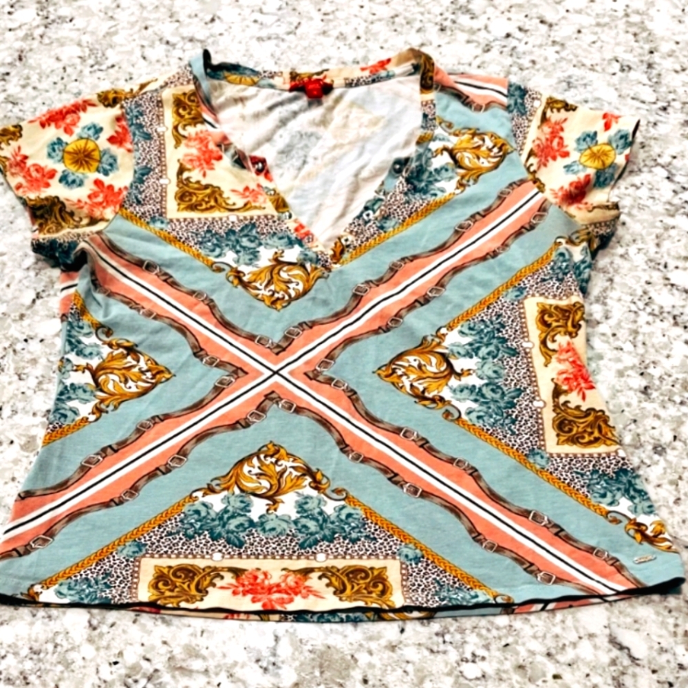Guess short sleeve shirt women's xl
